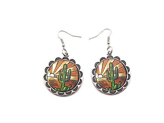 Western Design Round Earring