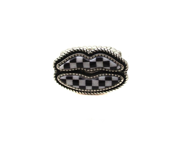 Checker Lips Stretch Ring