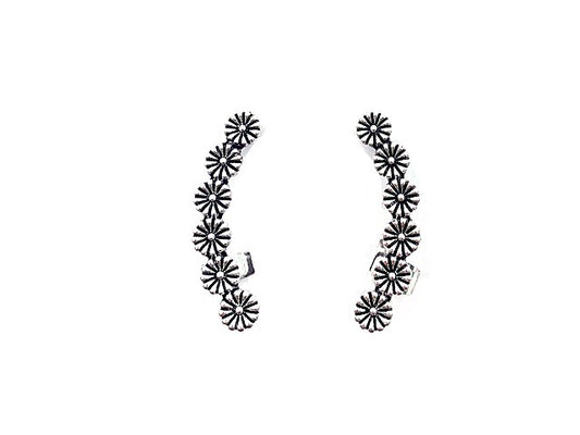 Western Curved Bar Ear Cuff