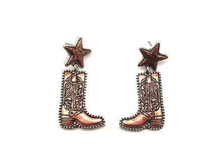 WSETERN BOOTS ENGRAVED DANGLE EARRINGS