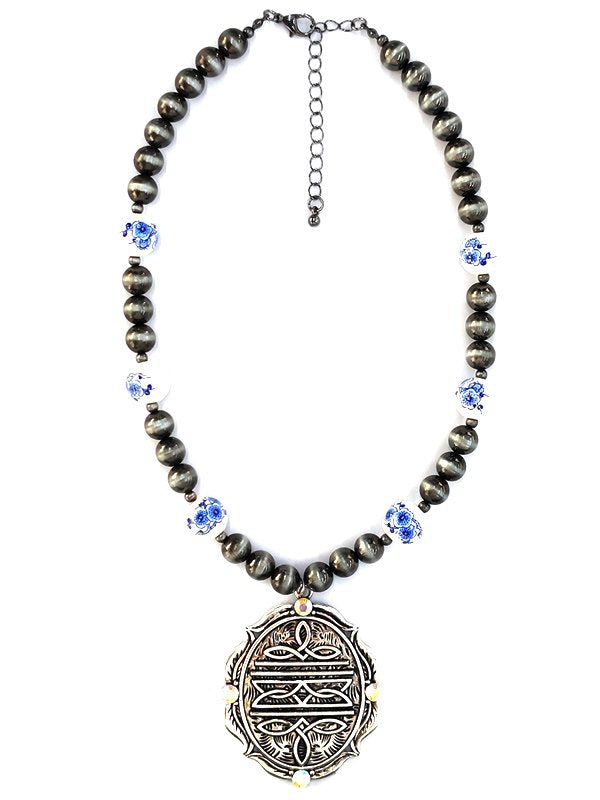 Western Boot Stitch Navajo Pearl Necklace